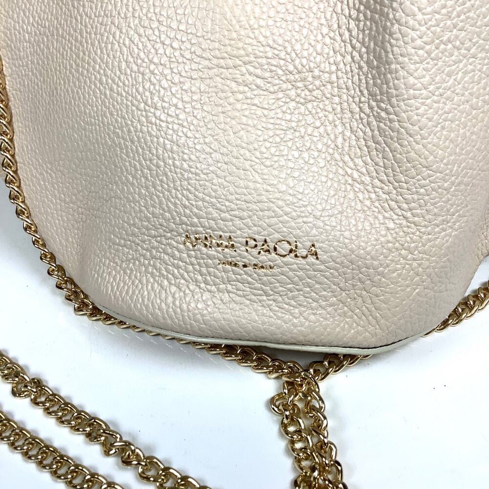 NWT Anna Paola Italian Genuine Leather Bucket Bag In Prosecco Beige w/Chain NEW - Picture 3 of 7